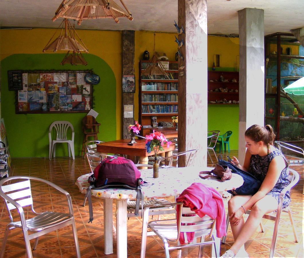 Hostal Maxima Puerto López Εξωτερικό φωτογραφία